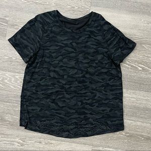 Lululemon camo t shirt
